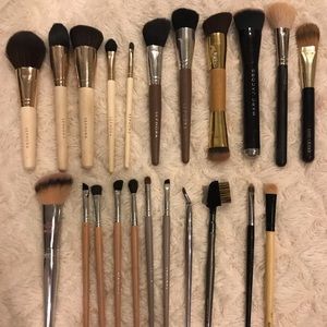 Sephora, tarte, mac, etc. Makeup brush bundle